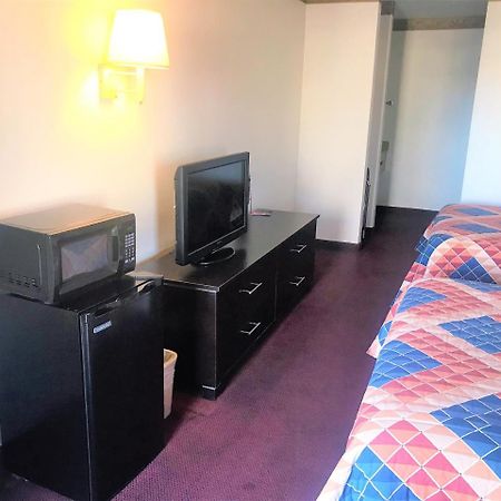 American Inn & Suites Альбукерке Экстерьер фото